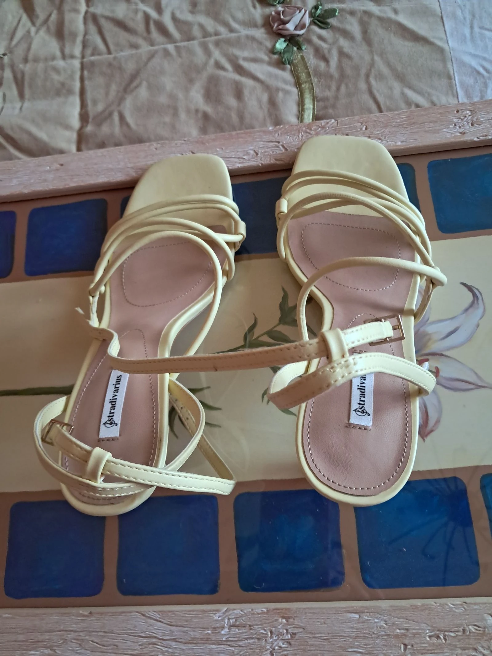 Sandalias tacón de mujer  – photo 3